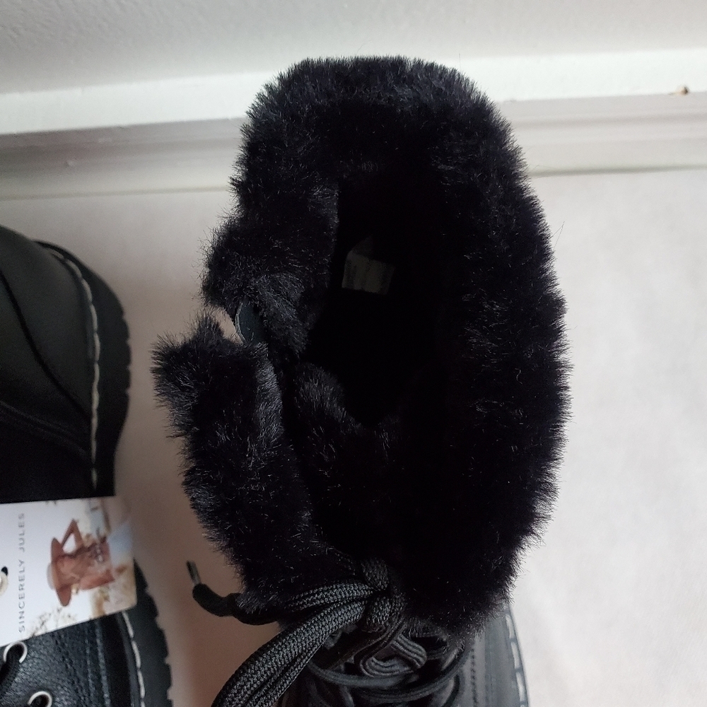 NWT Sincerely Jules Happening Faux Fur Lined Combats Boots In Black Size 8.5 - Picture 5 of 10